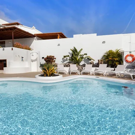 Careva 2 - Vipvipvillas Costa Teguise
