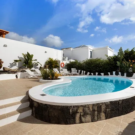 Careva 2 - Vipvipvillas Costa Teguise