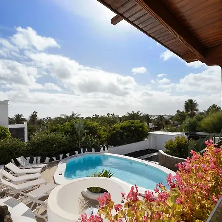 Careva 2 - Vipvipvillas Costa Teguise